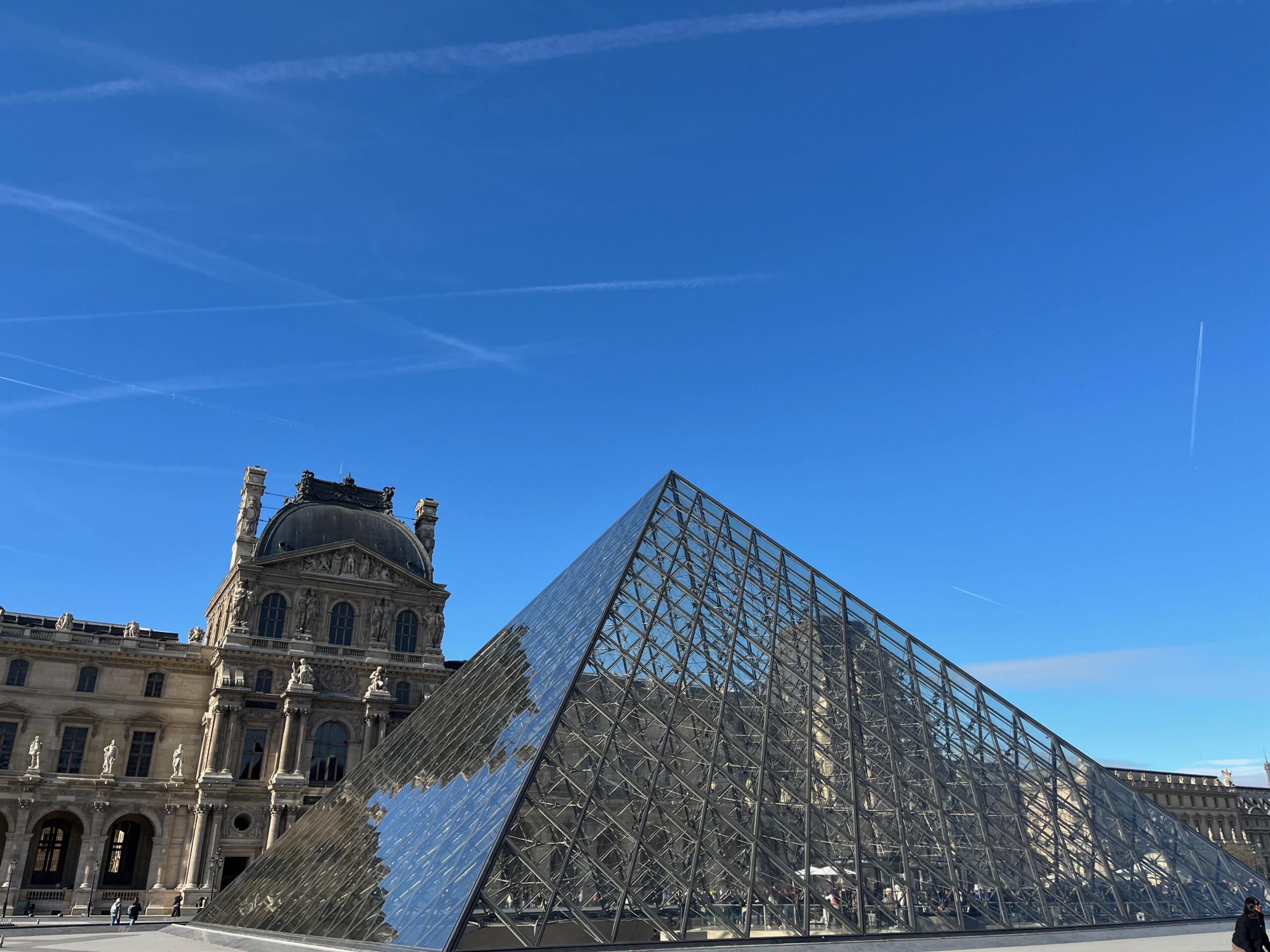 BRIDGE BETWEEN DIGITAL AND REAL-WORLD ASSETS